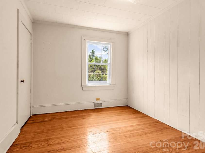 1325 Longview Avenue, Salisbury, NC 28146.  MLS# CAR4368663, YatesRealty ID 13456. 