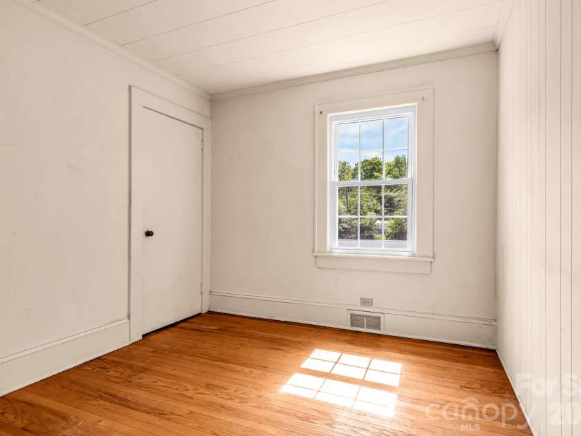 1325 Longview Avenue, Salisbury, NC 28146.  MLS# CAR4368663, YatesRealty ID 13456. 