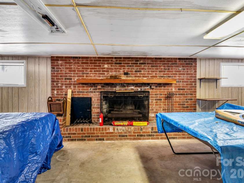1325 Longview Avenue, Salisbury, NC 28146.  MLS# CAR4368663, YatesRealty ID 13456. 
