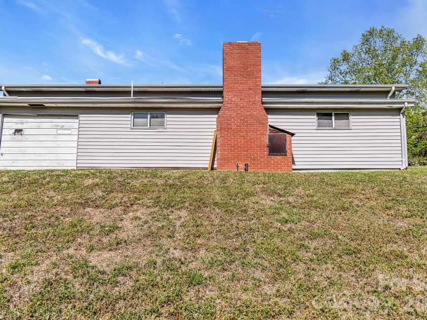 1325 Longview Avenue, Salisbury, NC 28146.  MLS# CAR4368663, YatesRealty ID 13456. 