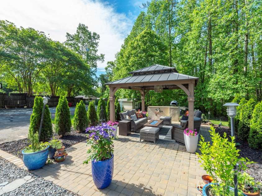 135 Marys Lane, Rutherfordton, NC 28139.  MLS# CAR4256203, YatesRealty ID 13456. 
