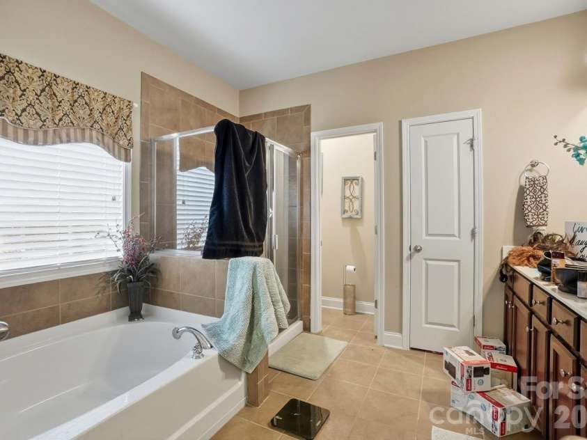 1006 Loudoun Road, Indian Trail, NC 28079.  MLS# CAR4342862, YatesRealty ID 13457. 