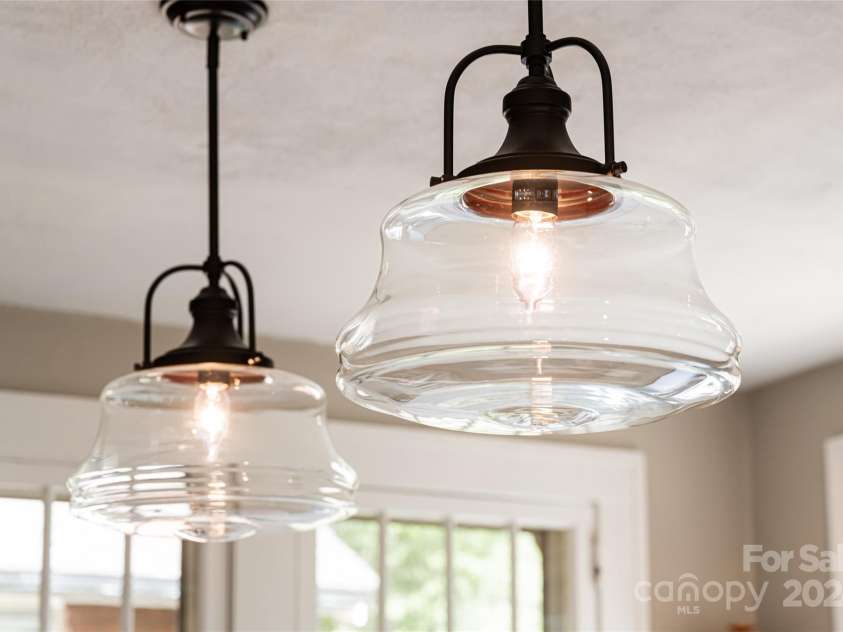 56 Sherwood Road, Asheville, NC 28803.  MLS# CAR4180458, YatesRealty ID 13457. Architectural Details Throughout