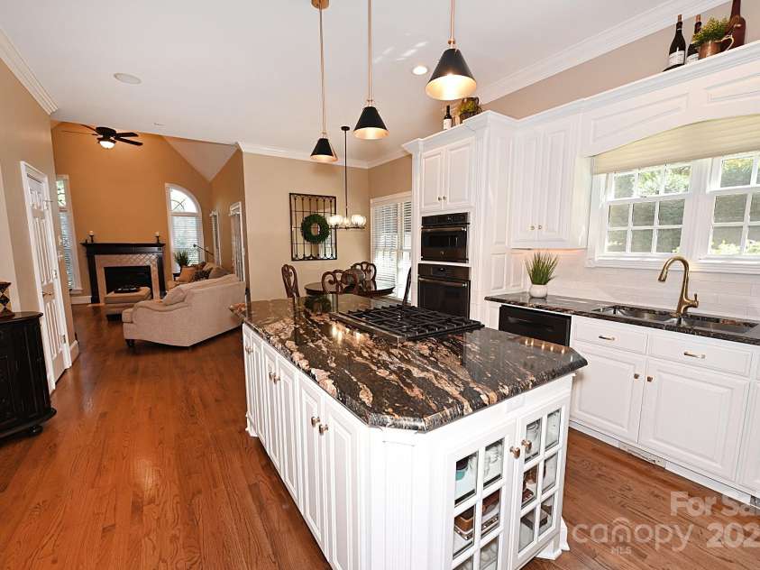 3996 Deer Run Drive, Conover, NC 28613.  MLS# CAR4300299, YatesRealty ID 1346. 