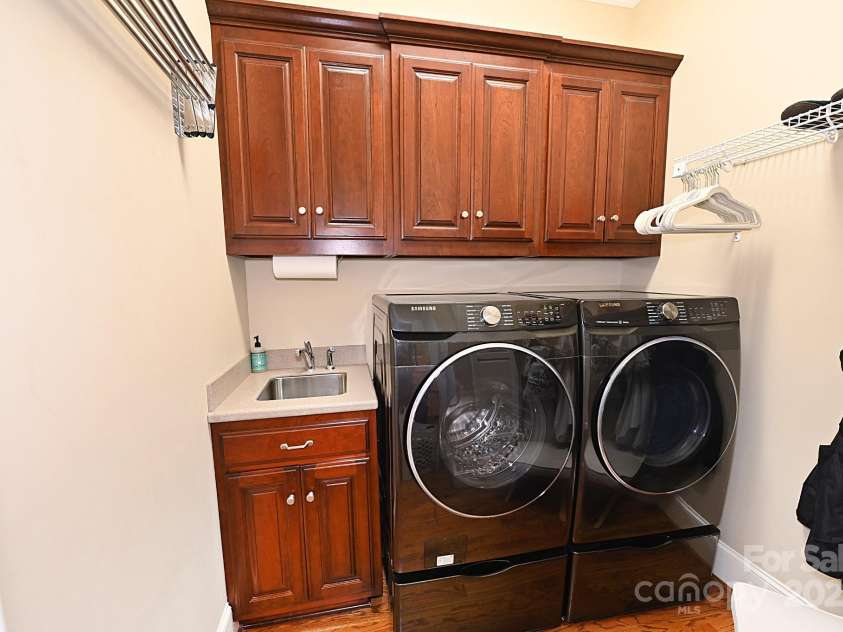 3996 Deer Run Drive, Conover, NC 28613.  MLS# CAR4300299, YatesRealty ID 1346. 