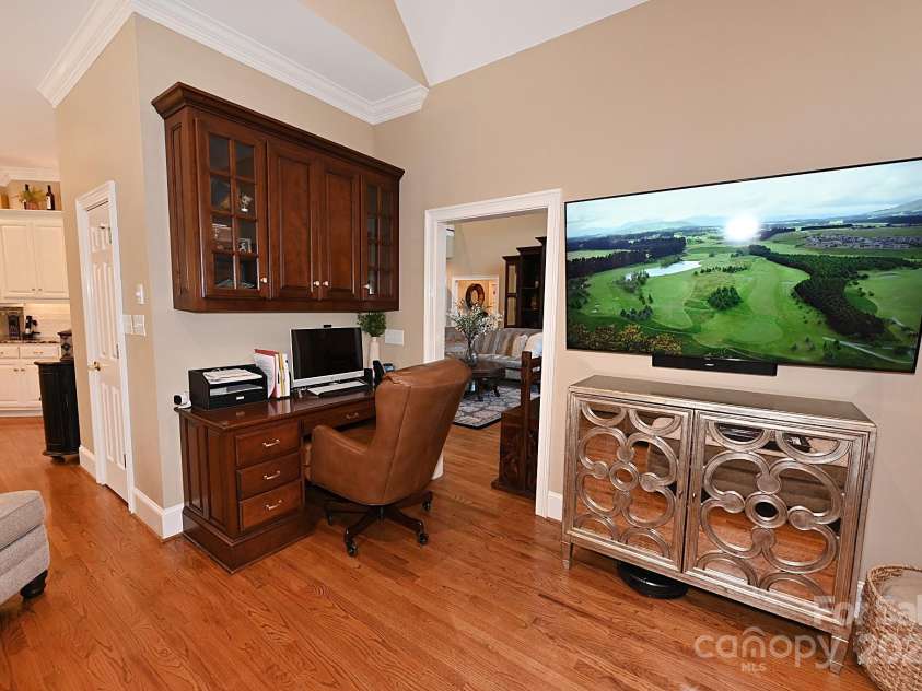 3996 Deer Run Drive, Conover, NC 28613.  MLS# CAR4300299, YatesRealty ID 1346. 