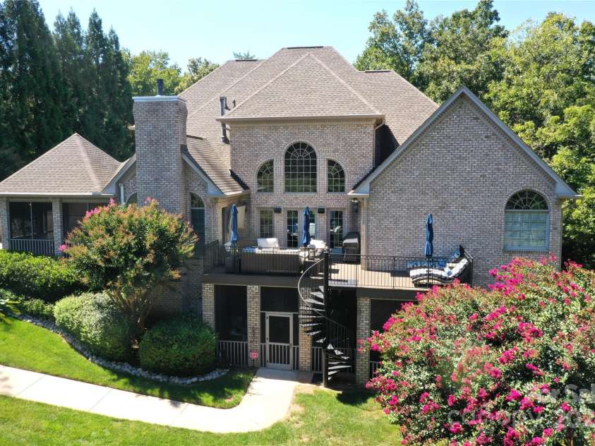 3996 Deer Run Drive, Conover, NC 28613.  MLS# CAR4300299, YatesRealty ID 1346. 