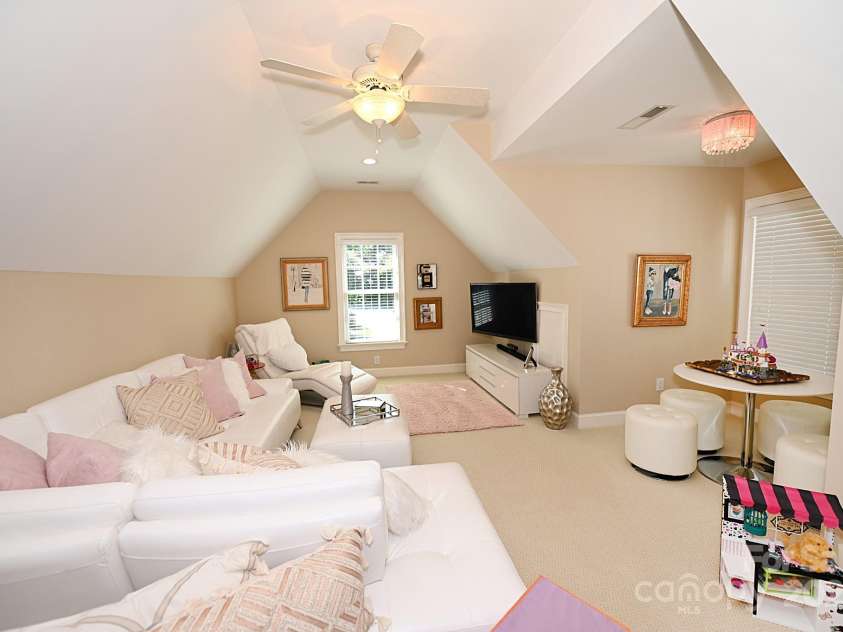 3996 Deer Run Drive, Conover, NC 28613.  MLS# CAR4300299, YatesRealty ID 1346. Bonus Room Upper Level