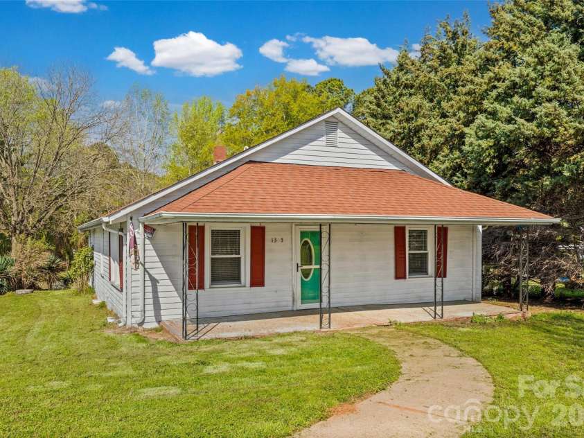 1315 Lithia Springs Road, Shelby, NC 28150.  MLS# CAR4361006, YatesRealty ID 13460. 