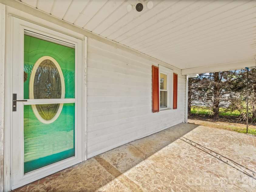 1315 Lithia Springs Road, Shelby, NC 28150.  MLS# CAR4361006, YatesRealty ID 13460. 