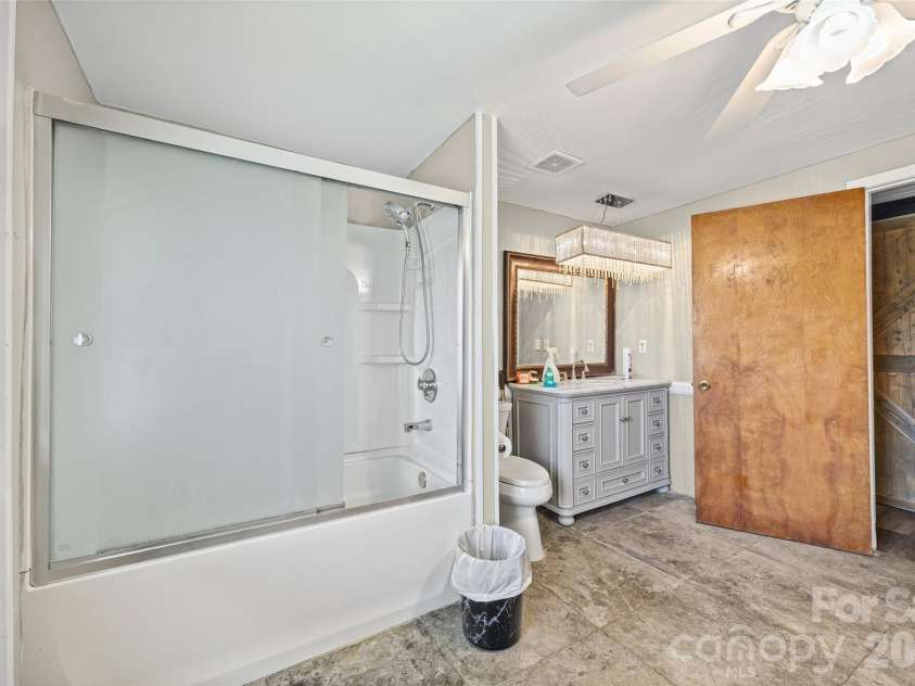 1315 Lithia Springs Road, Shelby, NC 28150.  MLS# CAR4361006, YatesRealty ID 13460. 