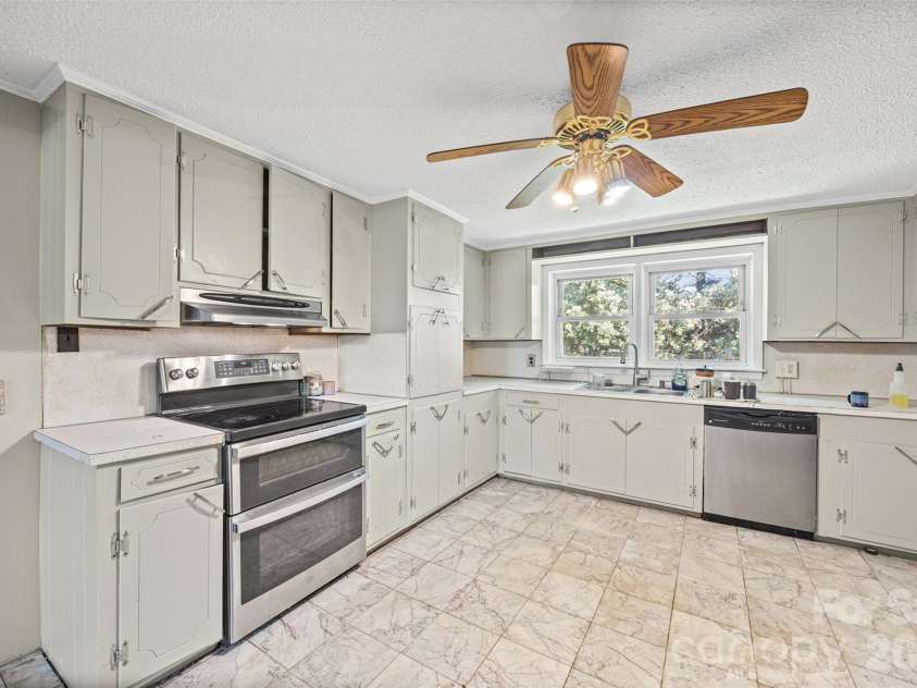 1315 Lithia Springs Road, Shelby, NC 28150.  MLS# CAR4361006, YatesRealty ID 13460. 
