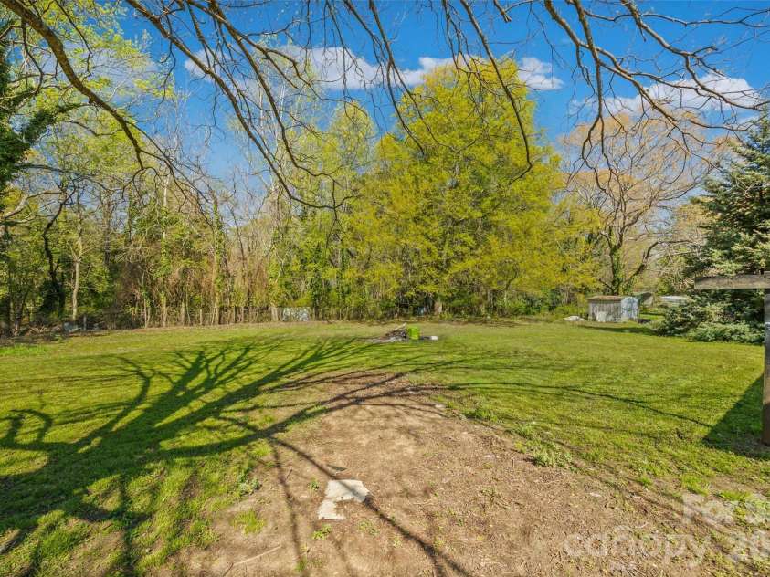 1315 Lithia Springs Road, Shelby, NC 28150.  MLS# CAR4361006, YatesRealty ID 13460. 