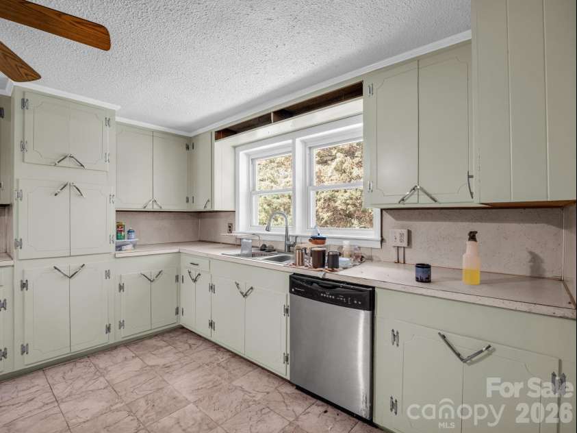 1315 Lithia Springs Road, Shelby, NC 28150.  MLS# CAR4424962, YatesRealty ID 13460. 