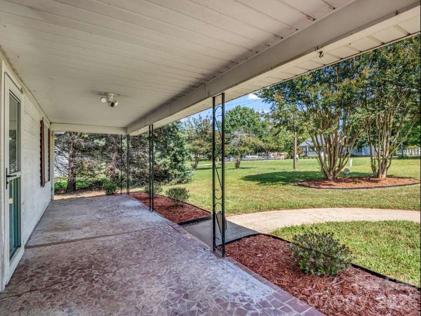 1315 Lithia Springs Road, Shelby, NC 28150.  MLS# CAR4424962, YatesRealty ID 13460. 