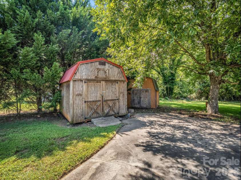 1315 Lithia Springs Road, Shelby, NC 28150.  MLS# CAR4424962, YatesRealty ID 13460. 