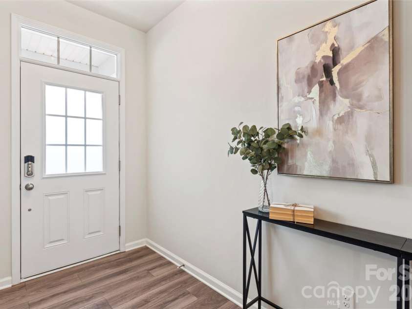 9110 Buckley Court, Charlotte, NC 28269.  MLS# CAR4363949, YatesRealty ID 13461. 