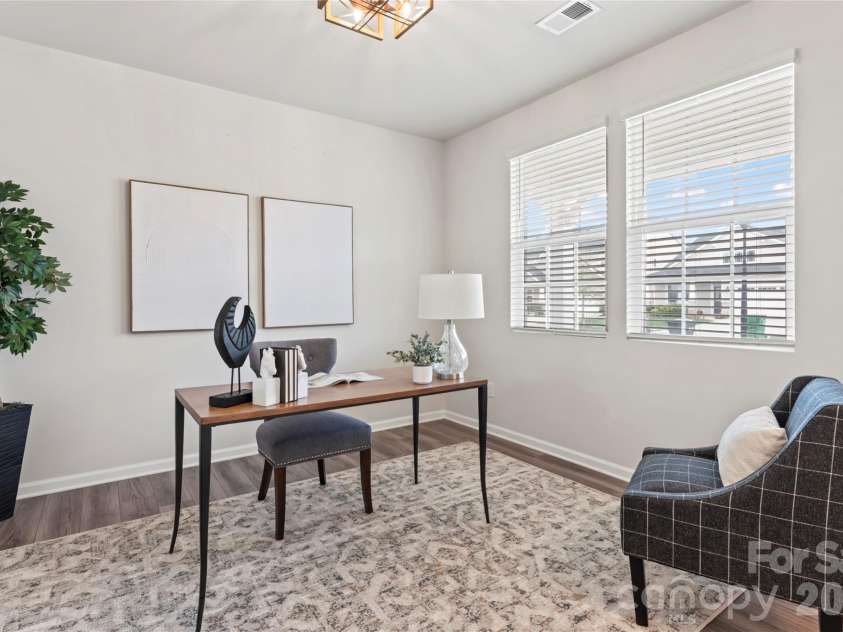 9110 Buckley Court, Charlotte, NC 28269.  MLS# CAR4363949, YatesRealty ID 13461. 