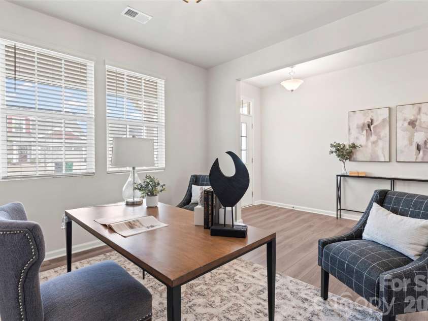 9110 Buckley Court, Charlotte, NC 28269.  MLS# CAR4363949, YatesRealty ID 13461. 