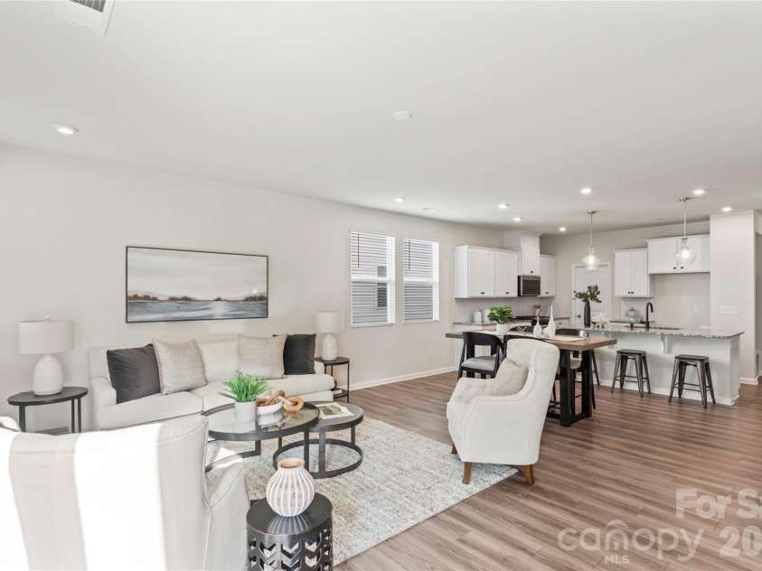 9110 Buckley Court, Charlotte, NC 28269.  MLS# CAR4363949, YatesRealty ID 13461. 
