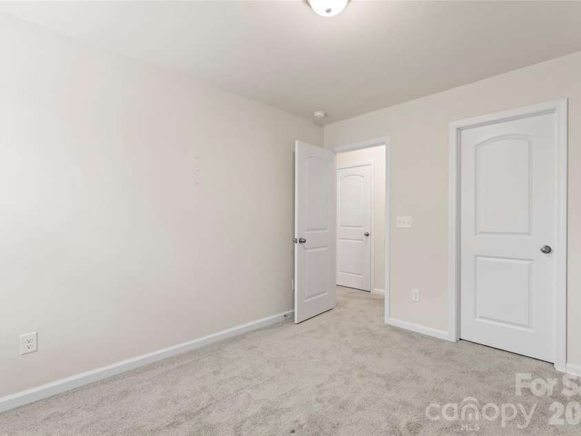 9110 Buckley Court, Charlotte, NC 28269.  MLS# CAR4363949, YatesRealty ID 13461. 