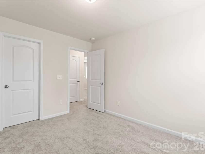 9110 Buckley Court, Charlotte, NC 28269.  MLS# CAR4363949, YatesRealty ID 13461. 