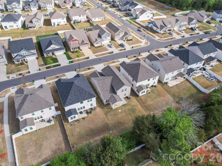 9110 Buckley Court, Charlotte, NC 28269.  MLS# CAR4363949, YatesRealty ID 13461. 