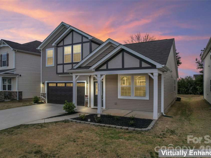 9110 Buckley Court, Charlotte, NC 28269.  MLS# CAR4363949, YatesRealty ID 13461. 