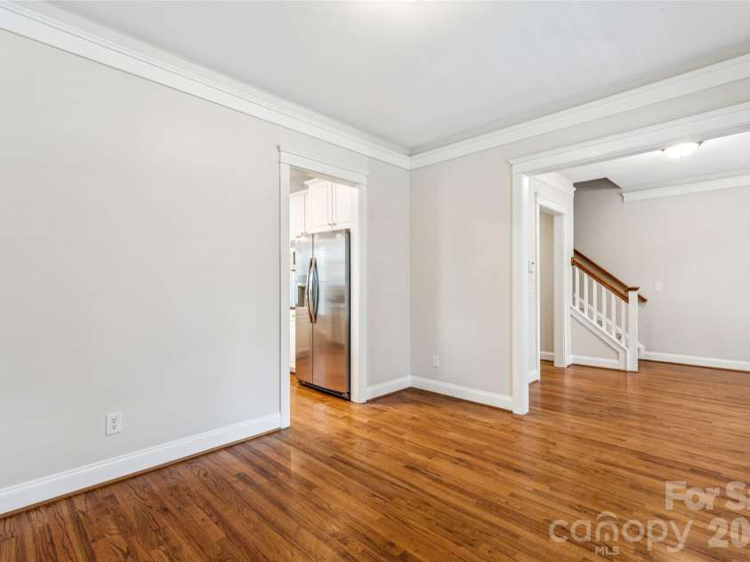 7321 Avonhurst Lane, Charlotte, NC 28269.  MLS# CAR4353767, YatesRealty ID 13462. 