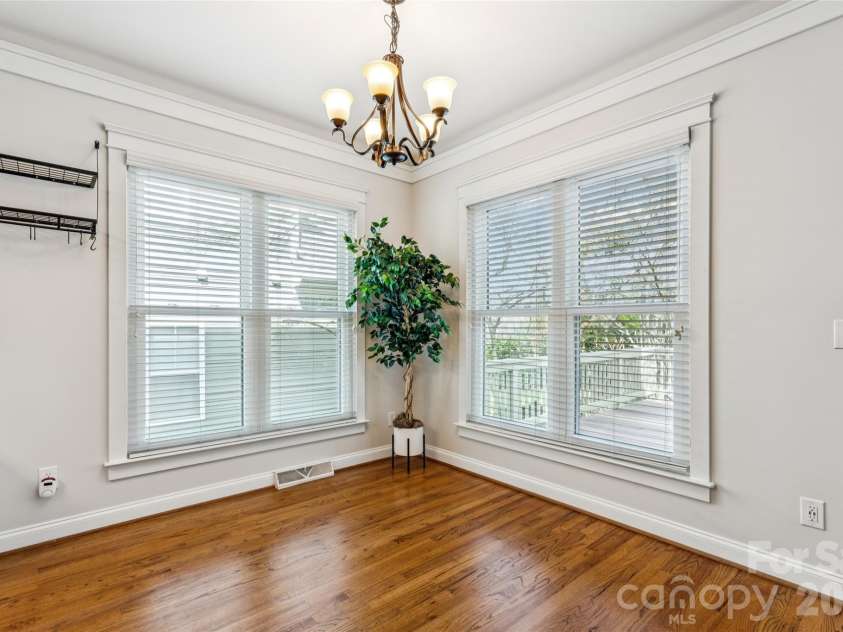 7321 Avonhurst Lane, Charlotte, NC 28269.  MLS# CAR4353767, YatesRealty ID 13462. 