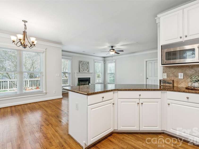 7321 Avonhurst Lane, Charlotte, NC 28269.  MLS# CAR4353767, YatesRealty ID 13462. 