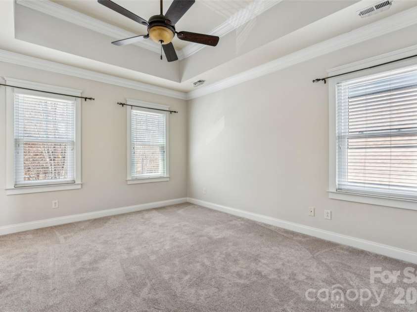 7321 Avonhurst Lane, Charlotte, NC 28269.  MLS# CAR4353767, YatesRealty ID 13462. 