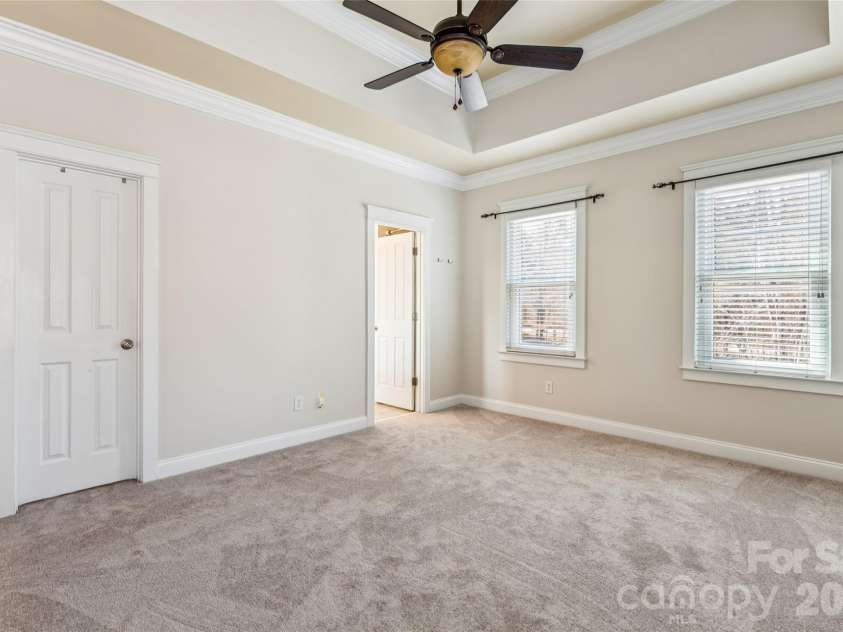7321 Avonhurst Lane, Charlotte, NC 28269.  MLS# CAR4353767, YatesRealty ID 13462. 