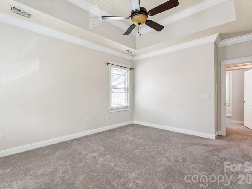 7321 Avonhurst Lane, Charlotte, NC 28269.  MLS# CAR4353767, YatesRealty ID 13462. 