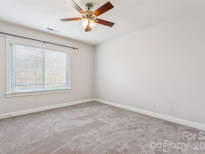 7321 Avonhurst Lane, Charlotte, NC 28269.  MLS# CAR4353767, YatesRealty ID 13462. 