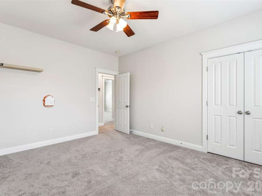 7321 Avonhurst Lane, Charlotte, NC 28269.  MLS# CAR4353767, YatesRealty ID 13462. 