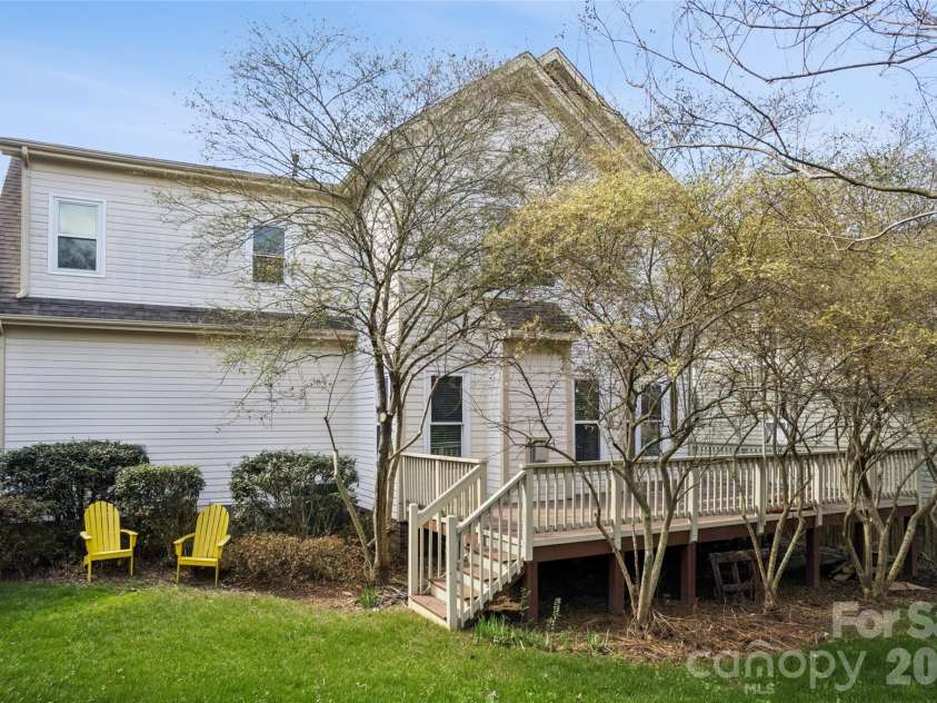 7321 Avonhurst Lane, Charlotte, NC 28269.  MLS# CAR4353767, YatesRealty ID 13462. 