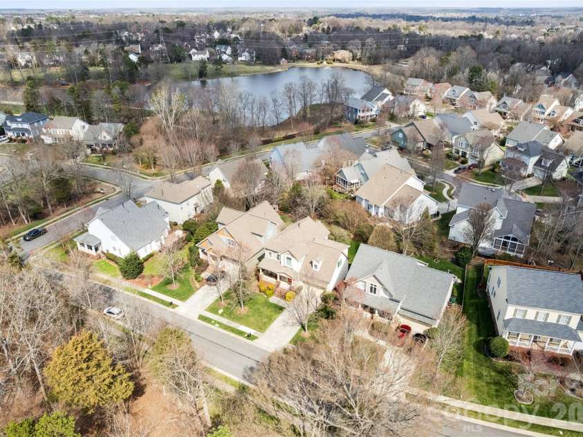 7321 Avonhurst Lane, Charlotte, NC 28269.  MLS# CAR4353767, YatesRealty ID 13462. 