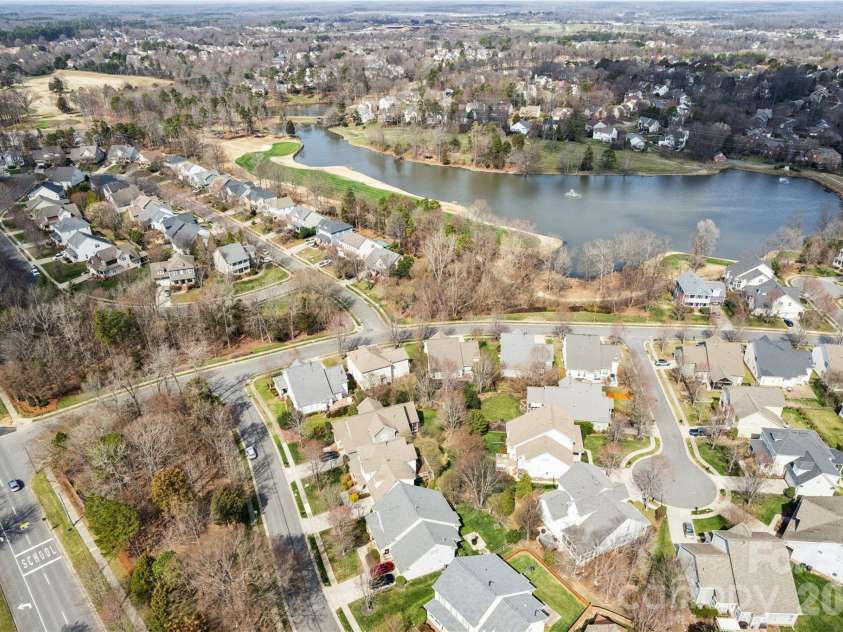 7321 Avonhurst Lane, Charlotte, NC 28269.  MLS# CAR4353767, YatesRealty ID 13462. 