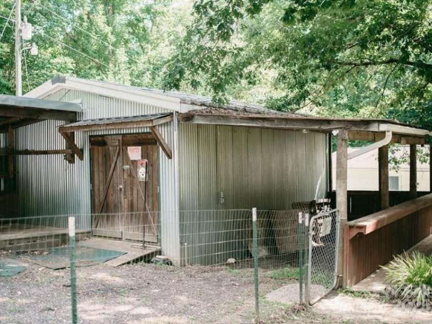 9080 Kings Drive, York, SC 29745.  MLS# CAR4311961, YatesRealty ID 13463. 