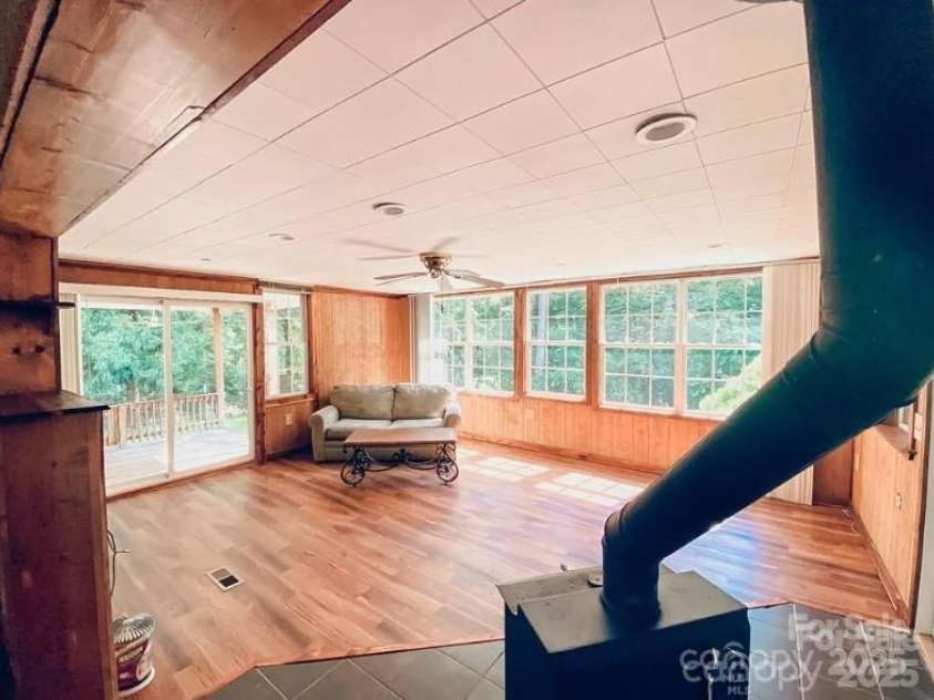 9080 Kings Drive, York, SC 29745.  MLS# CAR4311961, YatesRealty ID 13463. 