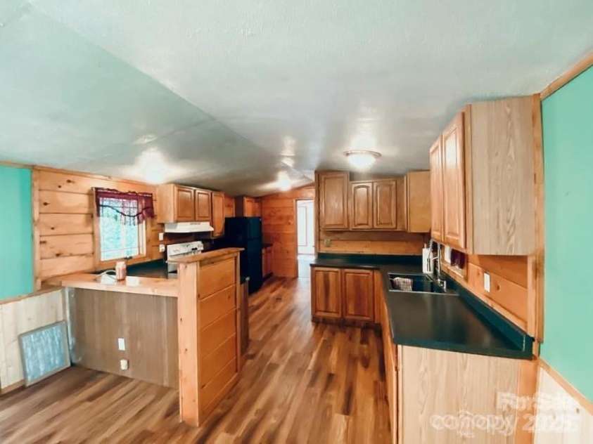 9080 Kings Drive, York, SC 29745.  MLS# CAR4311961, YatesRealty ID 13463. 