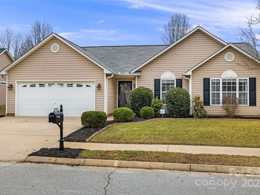143 Sunberry Trail, Fletcher, NC 28732.  MLS# CAR4223165, YatesRealty ID 13464. 