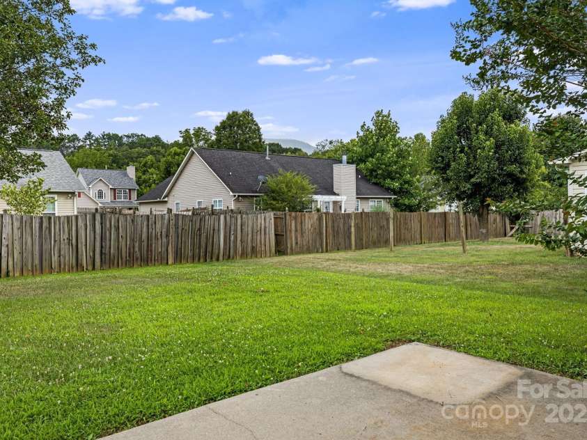 143 Sunberry Trail, Fletcher, NC 28732.  MLS# CAR4223165, YatesRealty ID 13464. 