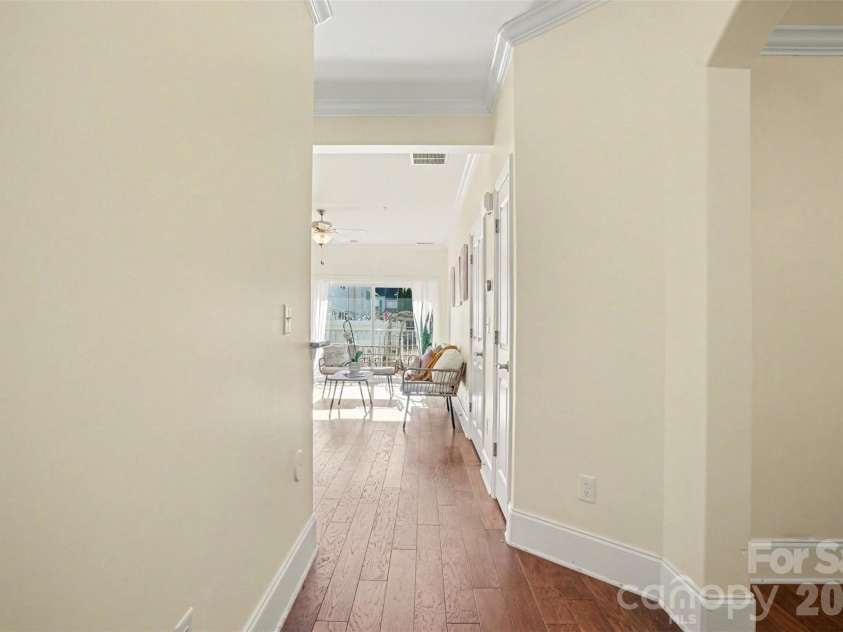 6605 Central Pacific Avenue, Charlotte, NC 28210.  MLS# CAR4346328, YatesRealty ID 13464. 