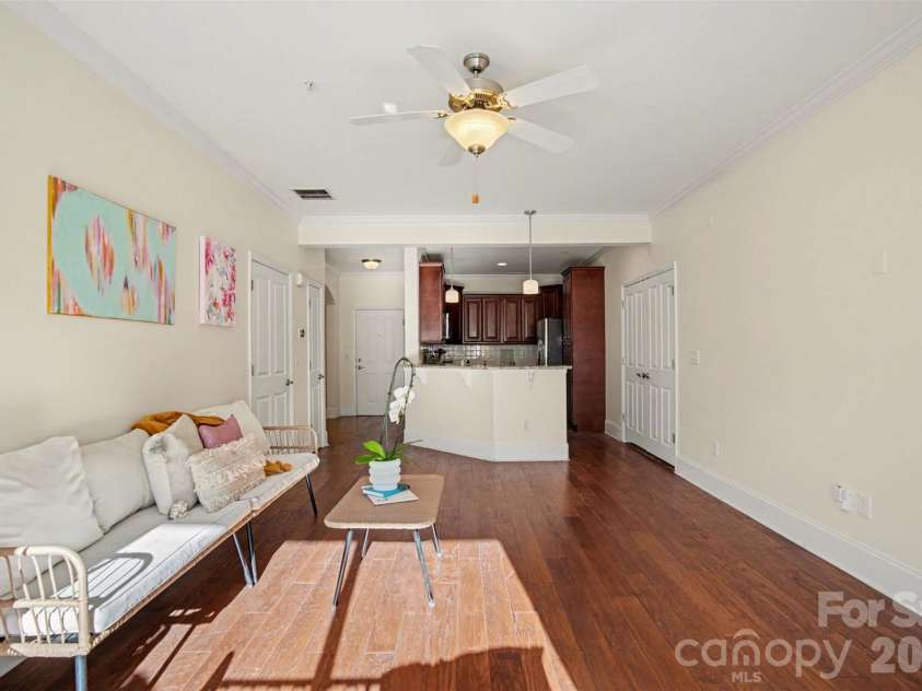 6605 Central Pacific Avenue, Charlotte, NC 28210.  MLS# CAR4346328, YatesRealty ID 13464. 