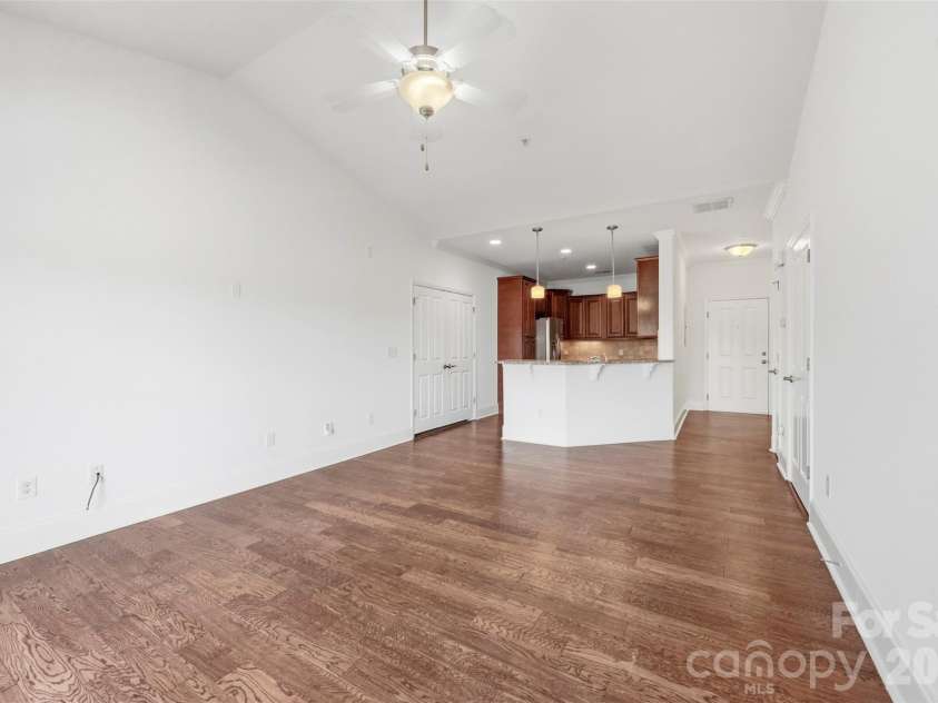 6605 Central Pacific Avenue, Charlotte, NC 28210.  MLS# CAR4423685, YatesRealty ID 13464. 