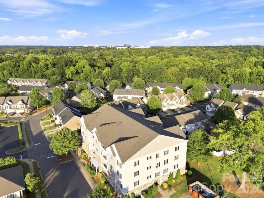 6605 Central Pacific Avenue, Charlotte, NC 28210.  MLS# CAR4423685, YatesRealty ID 13464. 