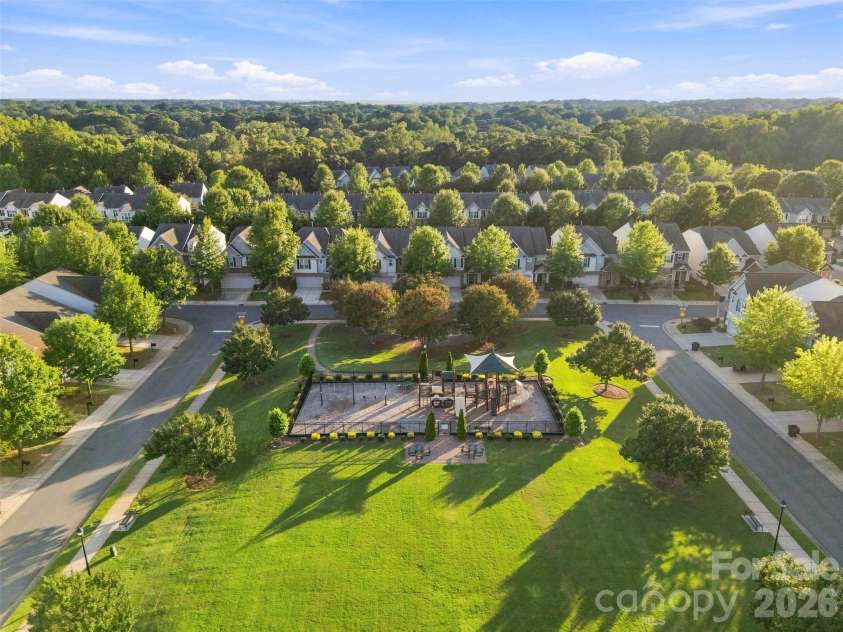 6605 Central Pacific Avenue, Charlotte, NC 28210.  MLS# CAR4423685, YatesRealty ID 13464. 