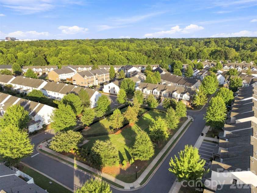 6605 Central Pacific Avenue, Charlotte, NC 28210.  MLS# CAR4423685, YatesRealty ID 13464. 